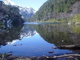 Laguna y Montaña Parque Nacional Huerquehue